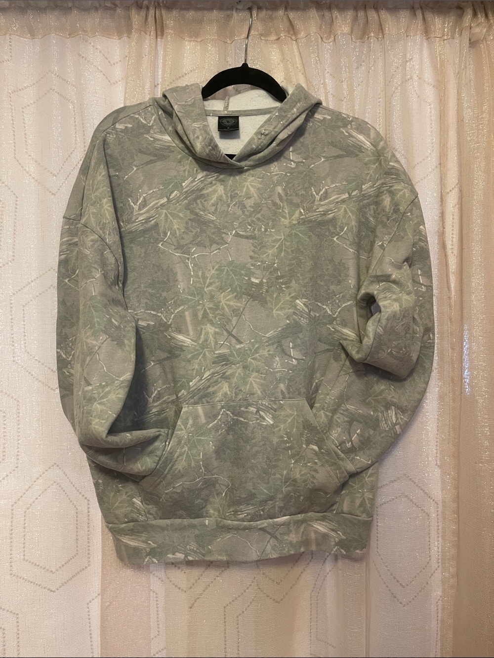 PacSun Men's Olive Green Camouflage Hooded Sweatshirt